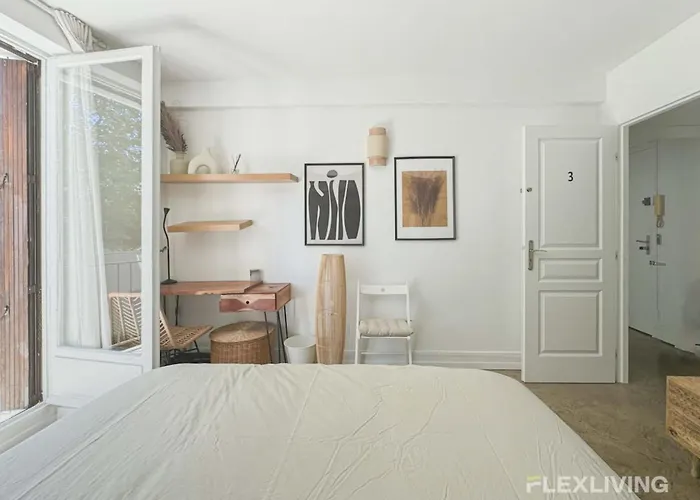 Flexliving - Whole Flat - Friant *